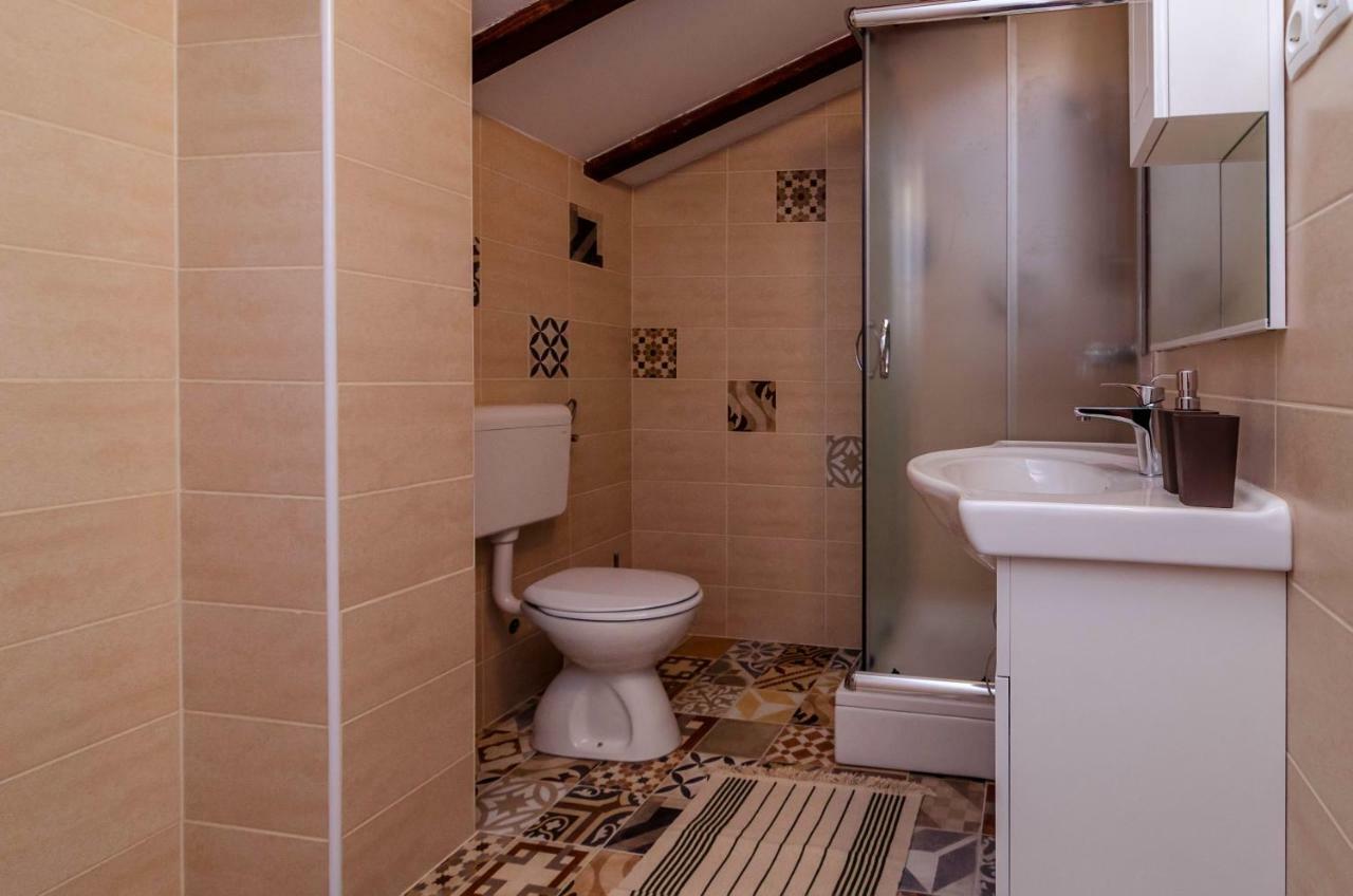 Вилла Stone House Knezevic Виньерац Экстерьер фото