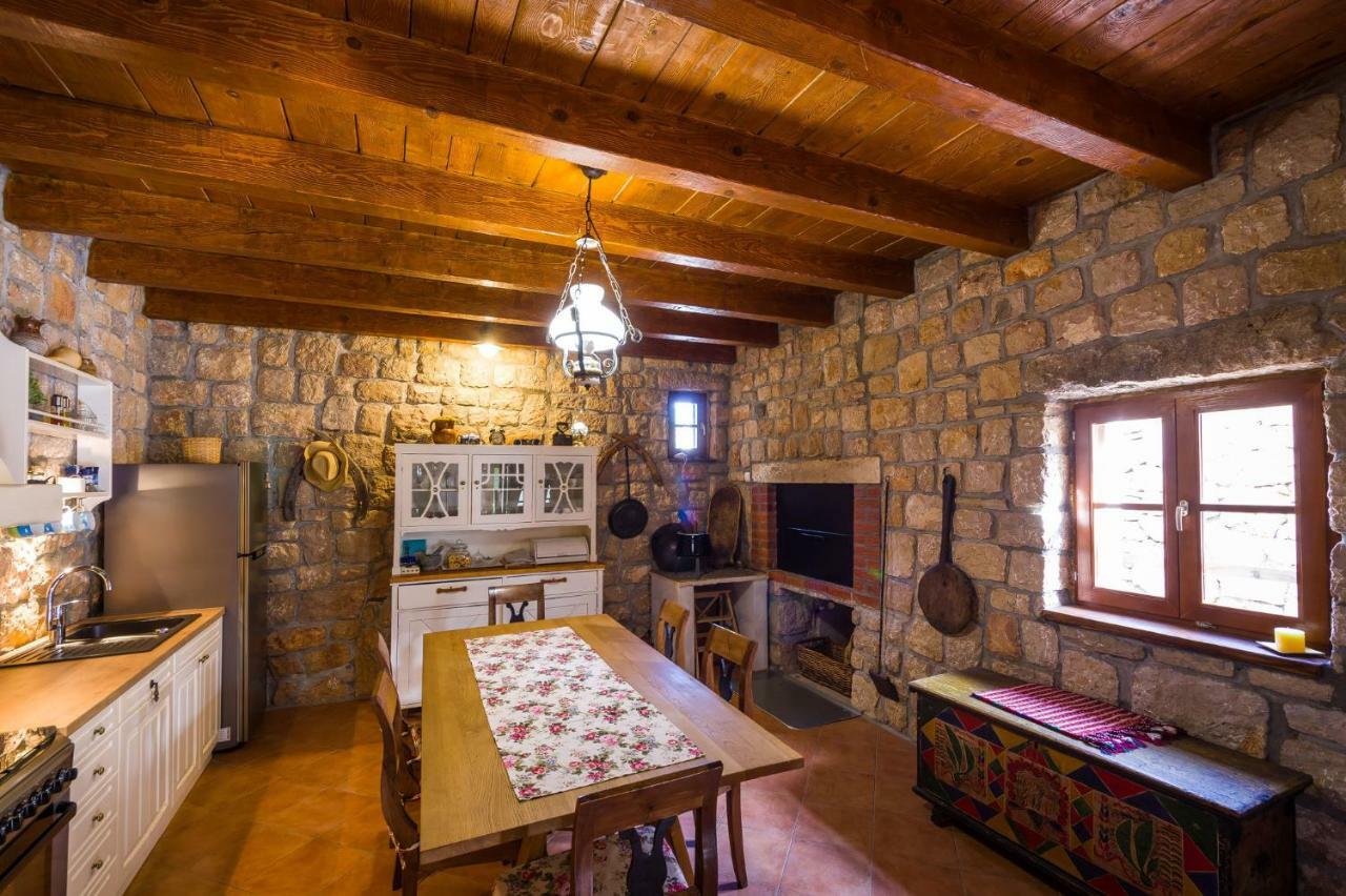 Вилла Stone House Knezevic Виньерац Экстерьер фото